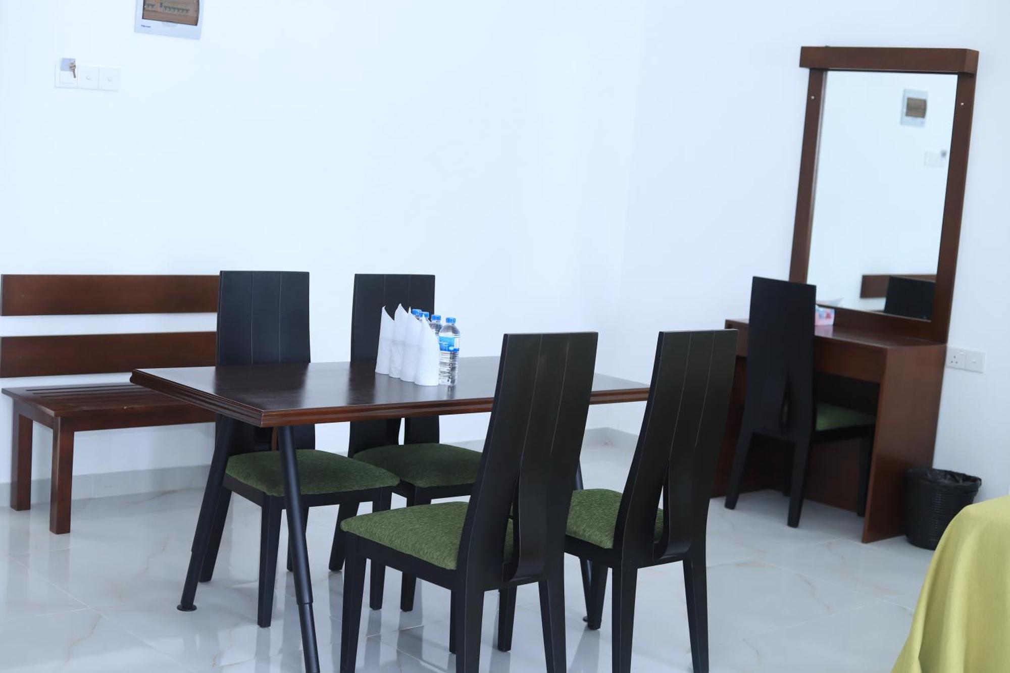 K And K Country Resort Minuwangoda Exterior photo