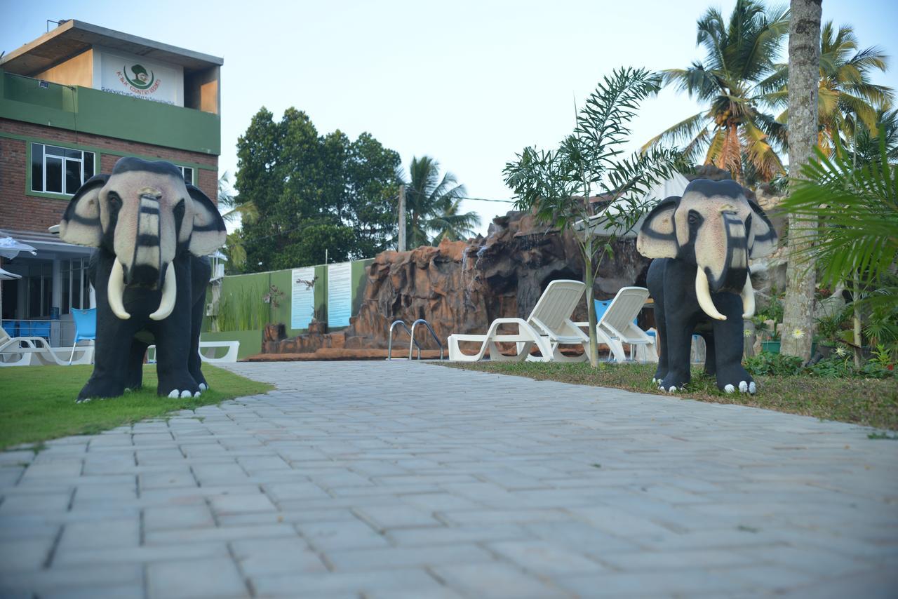 K And K Country Resort Minuwangoda Exterior photo